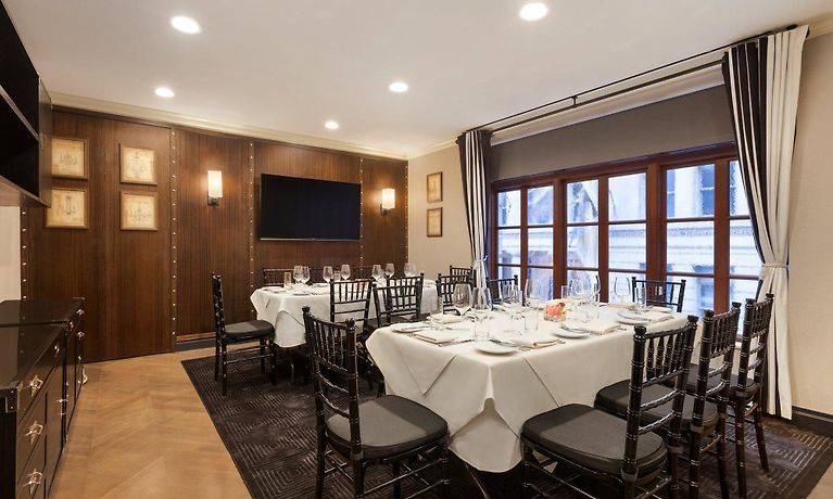 HOTEL THE IROQUOIS NEW YORK, NEW YORK